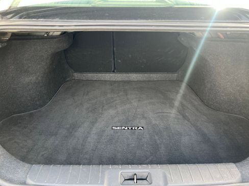 Used 2025 Nissan Sentra SV image 31