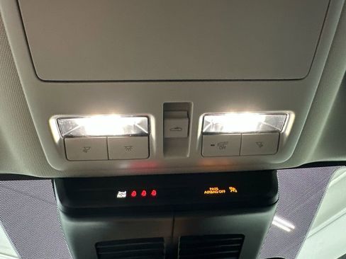 Used 2026 MAZDA CX-50 AWD 2.5 S w/ Premium Package image 33