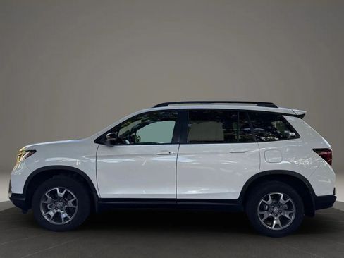 Used 2023 Honda Passport TrailSport image 12