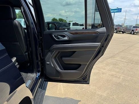 Used 2021 Chevrolet Tahoe Premier AWD/4WD image 22