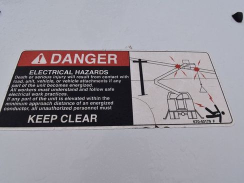 Used 2011 Ford F450 XL w/ PWR Equipment Group image 11