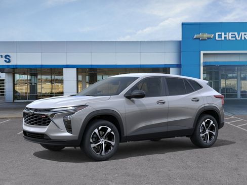 New 2026 Chevrolet Trax RS w/ Driver Confidence Package FWD image 2