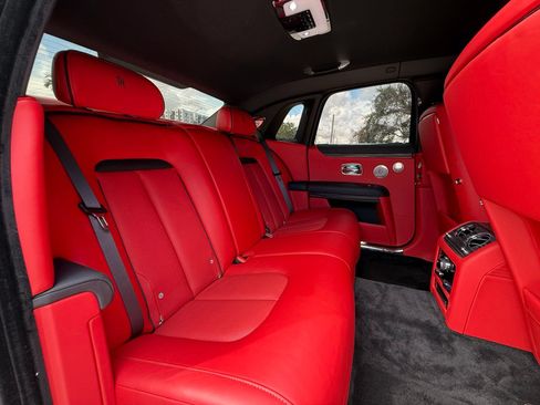 Used 2022 Rolls-Royce Ghost w/ Ghost Package AWD/4WD image 48