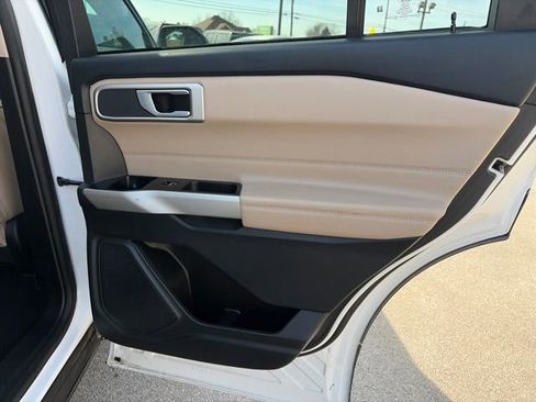 Used 2023 Ford Explorer XLT w/ Equipment Group 202A image 32