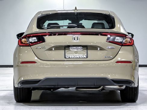 Used 2025 Honda Civic Sport Touring image 10