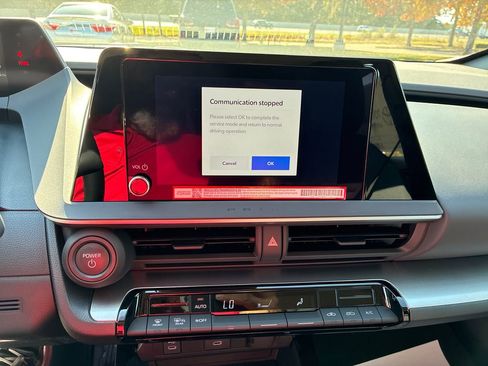 New 2026 Toyota Prius LE image 25