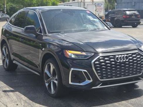 Used 2021 Audi Q5 2.0T Premium Plus w/ Premium Plus Package AWD/4WD image 9
