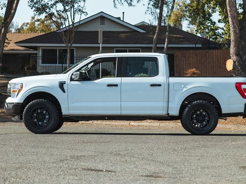 Used 2022 Ford F150 XL image 5