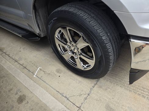 Used 2019 Ford F150 XLT w/ Equipment Group 301A Mid image 10