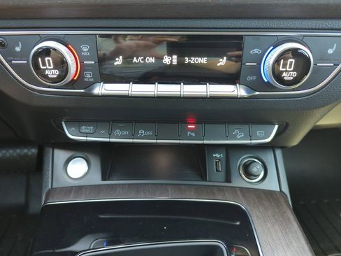 Used 2022 Audi Q5 2.0T Premium w/ Convenience Package image 25