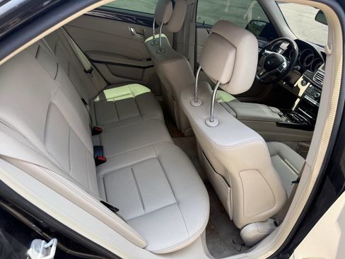 Used 2016 Mercedes-Benz E 350 4MATIC Sedan w/ Premium Package image 16
