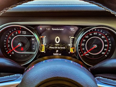 Used 2022 Jeep Gladiator Rubicon w/ LED Lighting Group image 32