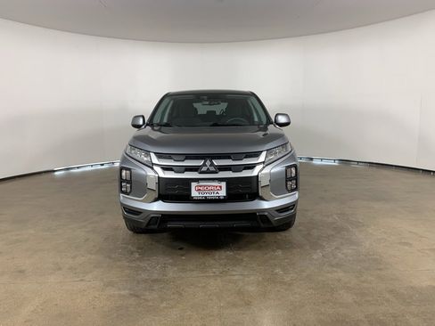 Used 2025 Mitsubishi Outlander Sport ES image 3