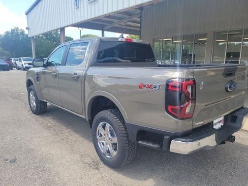 New 2026 Ford Ranger Lariat w/ FX4 Off-Road Package AWD/4WD image 3