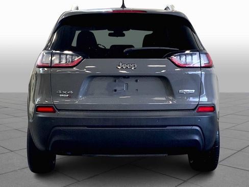 Used 2019 Jeep Cherokee Latitude Plus w/ Cold Weather Group image 4