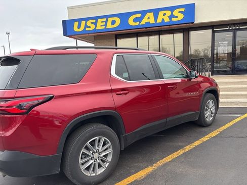 Used 2023 Chevrolet Traverse LT AWD/4WD image 4