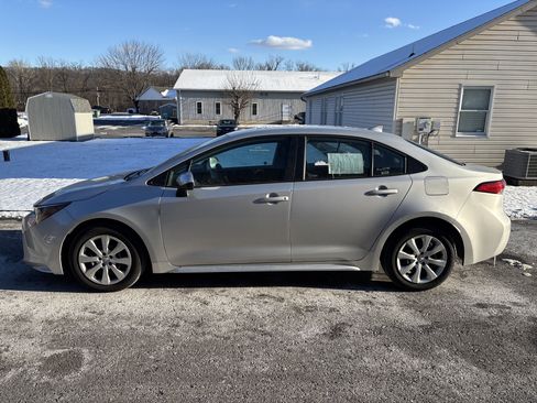 Certified 2024 Toyota Corolla LE image 7
