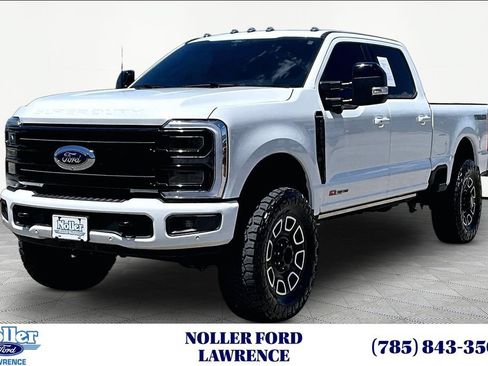 Used 2026 Ford F250 Platinum w/ Tremor Off-Road Package AWD/4WD image 1