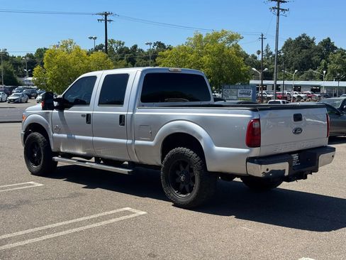 Used 2014 Ford F250 XLT w/ XLT Premium Package AWD/4WD image 5