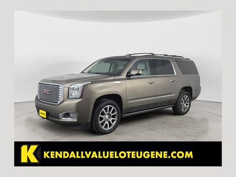 Used 2015 GMC Yukon XL Denali w/ Premium Package AWD/4WD image 1