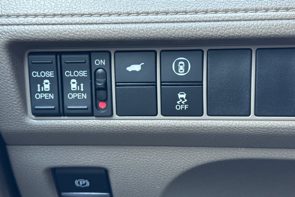 Certified 2024 Honda Odyssey EX-L image 32