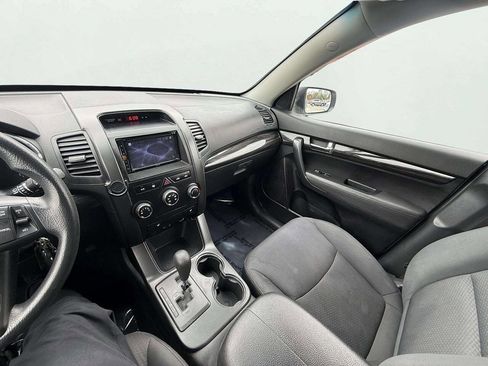 Used 2013 Kia Sorento LX w/ Convenience Pkg AWD/4WD image 19