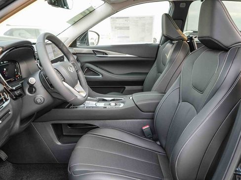 New 2026 INFINITI QX60 Luxe image 32