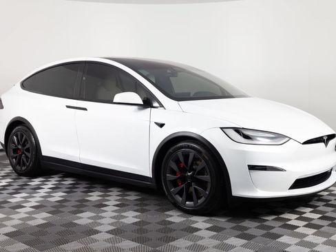 Used 2023 Tesla Model X Plaid AWD/4WD image 10