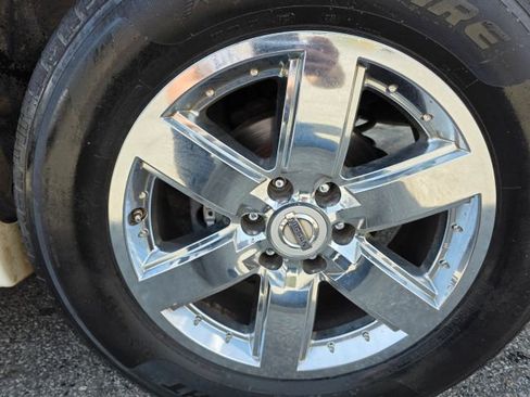 Used 2014 Nissan Armada Platinum w/ 2nd Row Captain Seat Package image 10