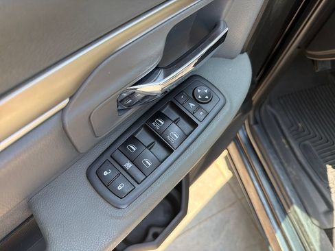 Used 2019 RAM 1500 Big Horn AWD/4WD image 24