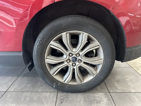 Used 2022 Ford Edge Titanium image 5