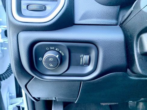 Used 2025 RAM 2500 Big Horn image 29