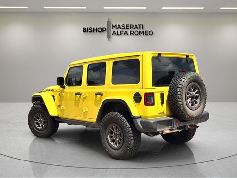 Used 2022 Jeep Wrangler Unlimited Rubicon w/ Trailer Tow Package AWD/4WD image 3