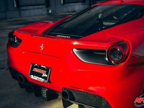 Used 2018 Ferrari 488 GTB image 41