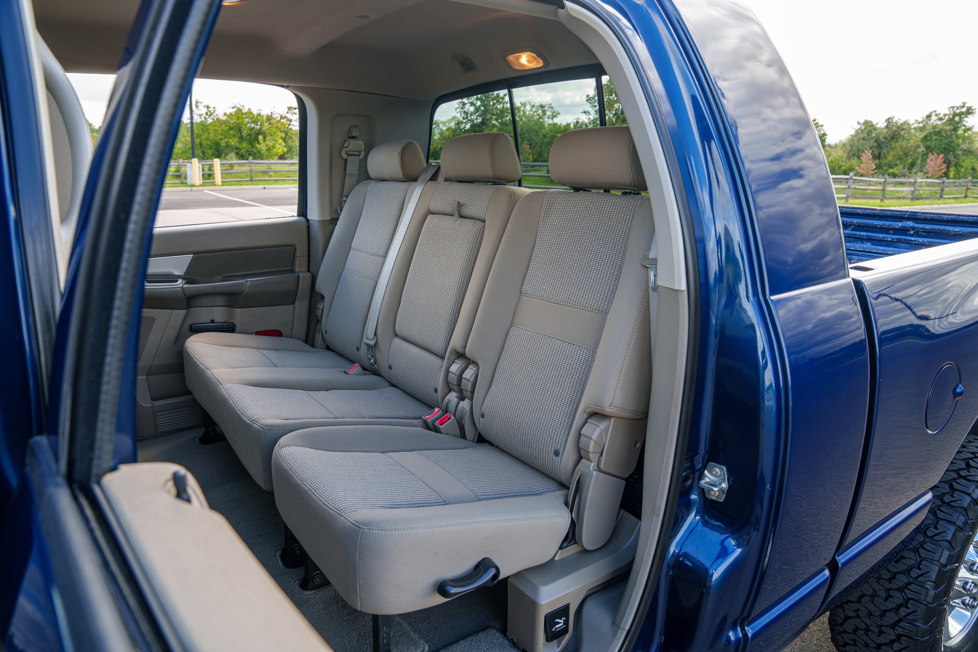 Used 2009 Dodge Ram 2500 Truck SLT w/ Popular Equipment Group AWD/4WD image 39