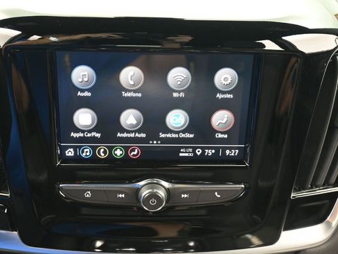 Used 2023 Chevrolet Traverse LT image 22