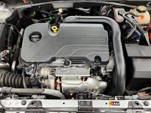Used 2022 Chevrolet Malibu LS w/ Driver Confidence Package FWD image 26