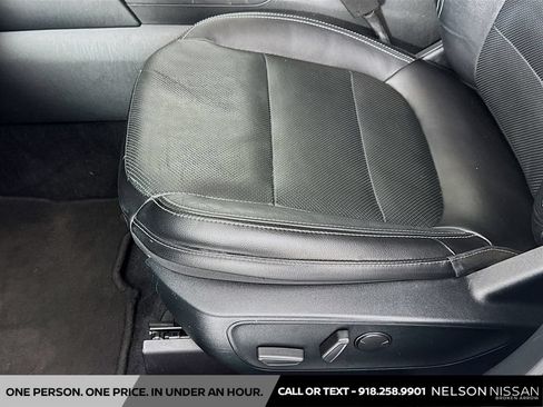 Used 2020 Ford Escape Titanium FWD image 20
