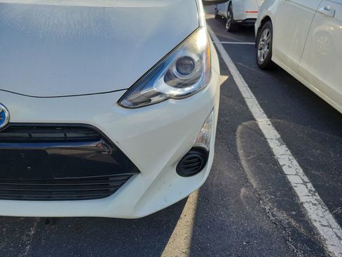 Used 2015 Toyota Prius C Two FWD image 6