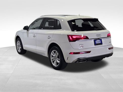 Used 2023 Audi Q5 2.0T Premium w/ Convenience Package AWD/4WD image 22