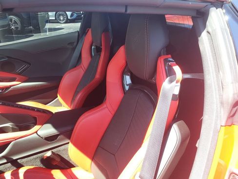 Used 2025 Chevrolet Corvette Z06 w/ Stealth Interior Trim Package RWD image 17