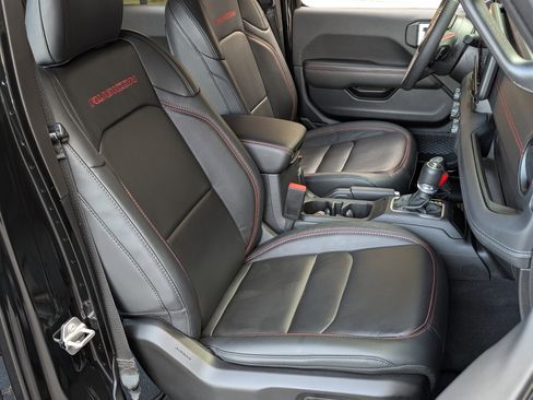 Used 2025 Jeep Wrangler Rubicon image 21