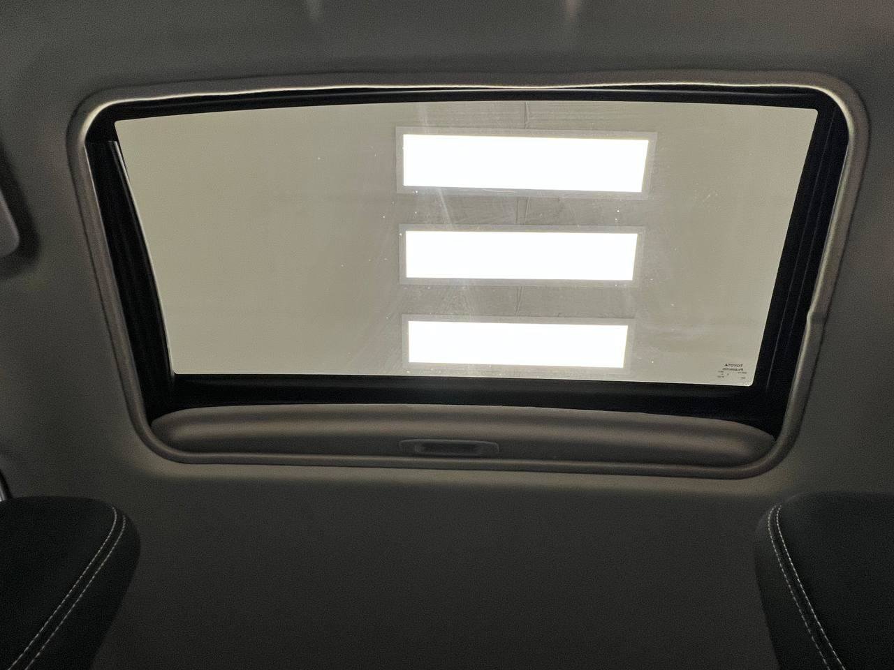 Used 2013 Toyota RAV4 XLE FWD image 23