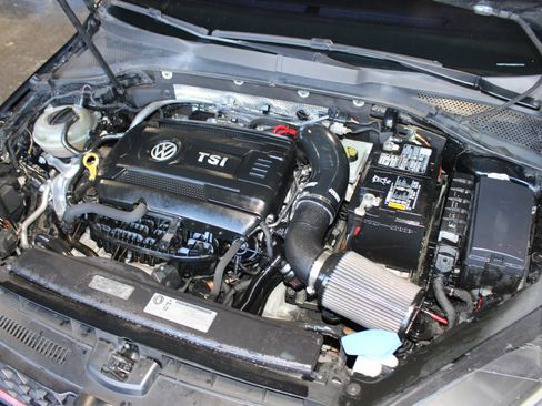 Used 2017 Volkswagen GTI S FWD image 29