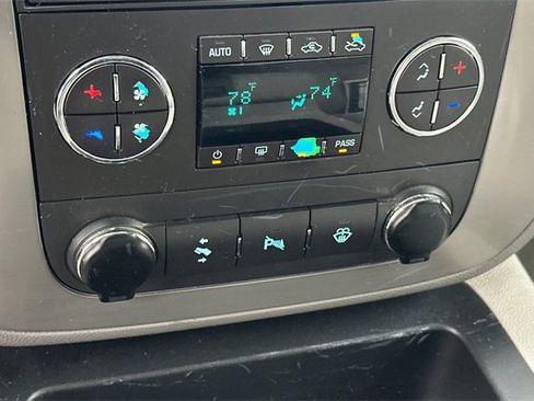 Used 2008 GMC Sierra 3500 SLT w/ Convenience Package image 18