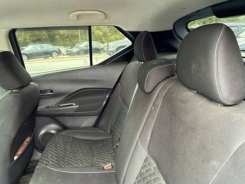 Used 2021 Nissan Kicks SV FWD image 13
