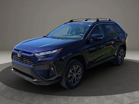 Used 2023 Toyota RAV4 XLE Premium AWD/4WD image 3