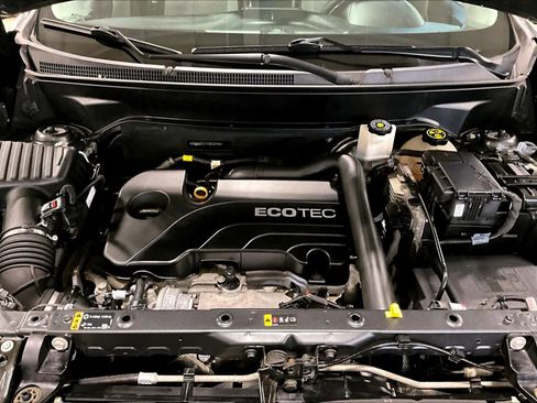 Used 2019 Chevrolet Equinox LS image 31