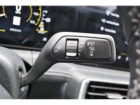 Used 2025 Ford Mustang GT Premium image 14