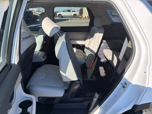 Used 2021 Hyundai Palisade SEL w/ Premium Package image 28